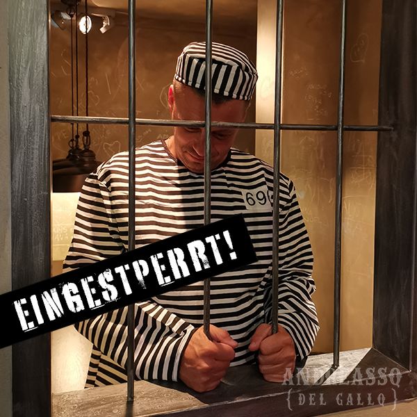 Knastleben... 👮🏽‍♂️⛓🕐🕔🕚 – Motiv 1